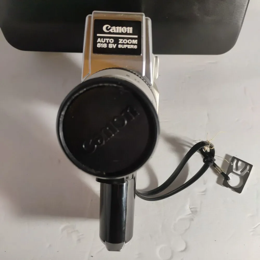 Canon Auto Zoom 518 SV Super 8 Movie Camera w/ Case - UNTESTED Parts Only